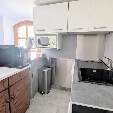 Rez De Jardin Chez Elise