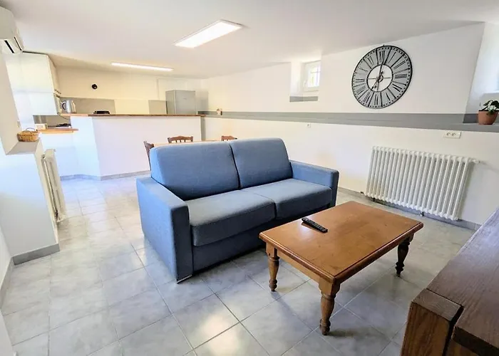 Rez De Jardin Chez Elise Apartment